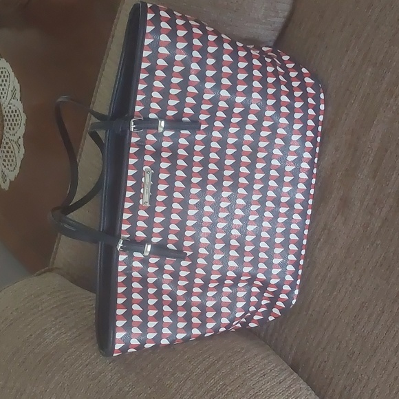 Nine West Navy Red and White Hearts Large Tote - Picture 16 of 16